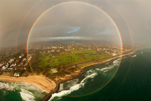 360 degree rainbow